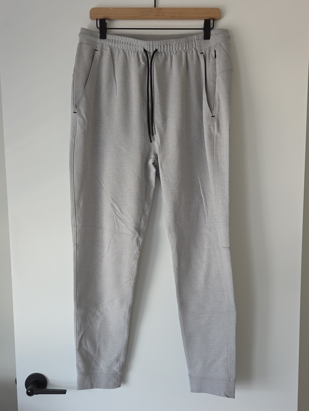 Old Navy Light Gray Dynamic Fleece Jogger Pants